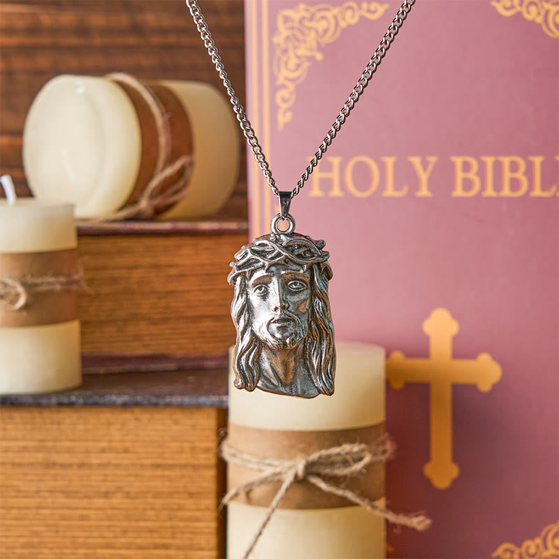 Collana con ciondolo della fede benedetta di Gesù, corona di spine in stile realistico di Christianartworkshop - Argento - image 0