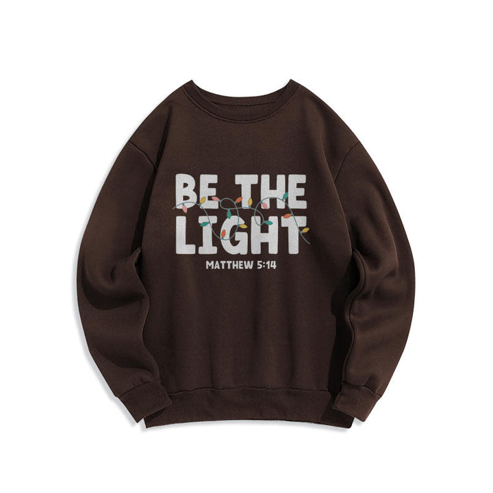 Felpa in poliestere foderata in pile con scritta "Be The Light" Christianartworkshop Quotetion Style - Marrone - 2XL - image 10