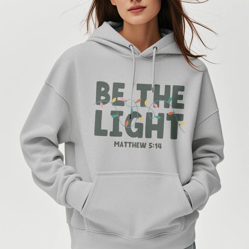 Felpa con cappuccio in poliestere foderata in pile "Be The Light" Christianartworkshop Quotetion Style - image 18