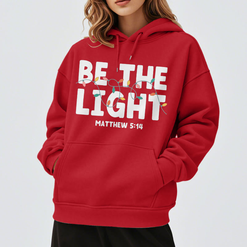 Felpa con cappuccio in poliestere foderata in pile "Be The Light" Christianartworkshop Quotetion Style - image 3