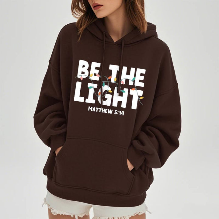 Felpa con cappuccio in poliestere foderata in pile "Be The Light" Christianartworkshop Quotetion Style - image 12