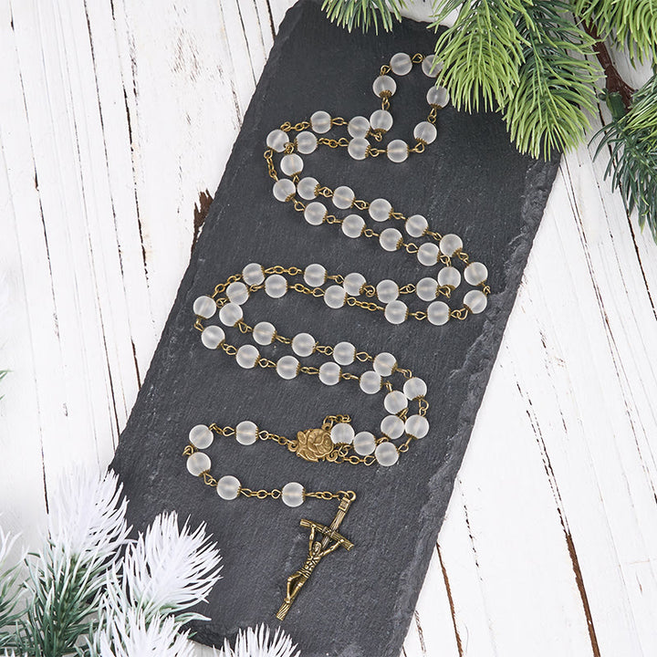 Christianartworkshop Rosario con catena in lega di vetro trasparente rotonda da 8 mm, rosa e crocifisso - image 1