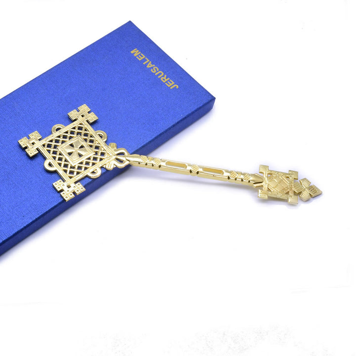 Christianartworkshop Stile classico Intricato motivo geometrico Mano benedicente Croce - image 1