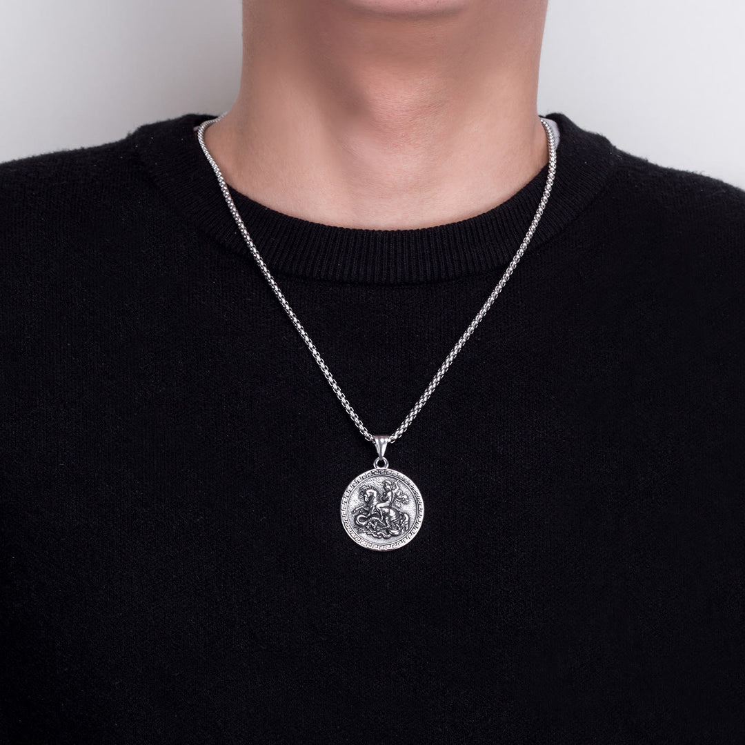 Collana con ciondolo a forma di San Giorgio cacciatore di draghi in stile classico Christianartworkshop - image 2