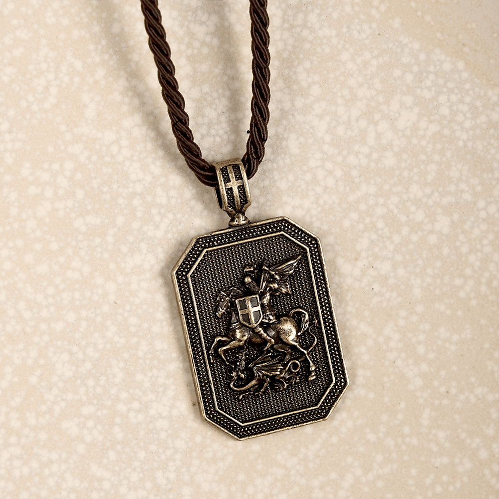 Collana con ciondolo di preghiera e protezione in stile classico di San Giorgio e il drago Christianartworkshop - image 2