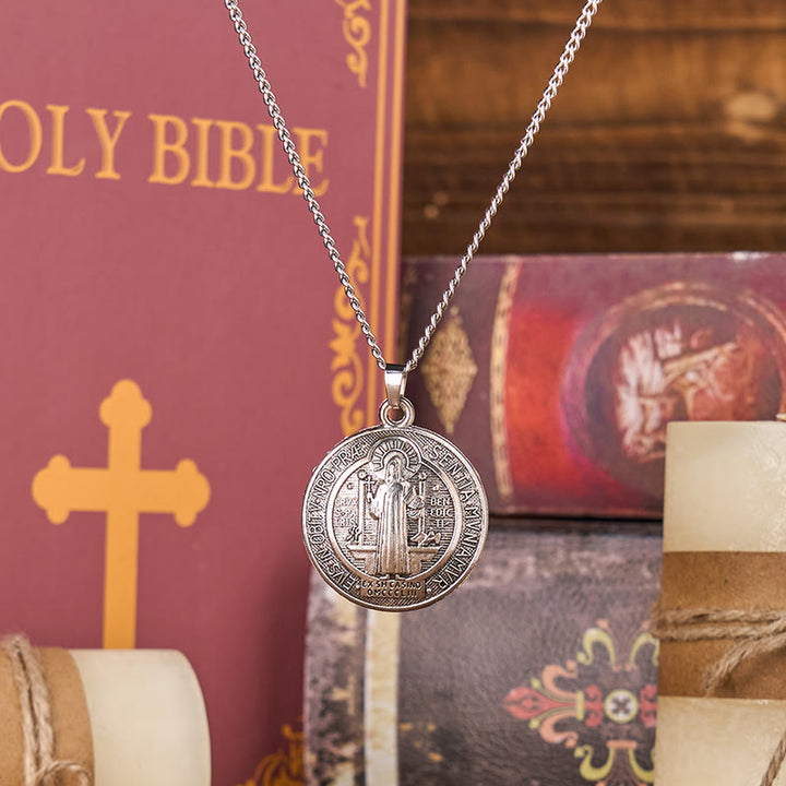 Collana con pendente in stile classico con simbolo di San Benedetto realizzata a mano Christianartworkshop (3 colori) - Argento - image 5