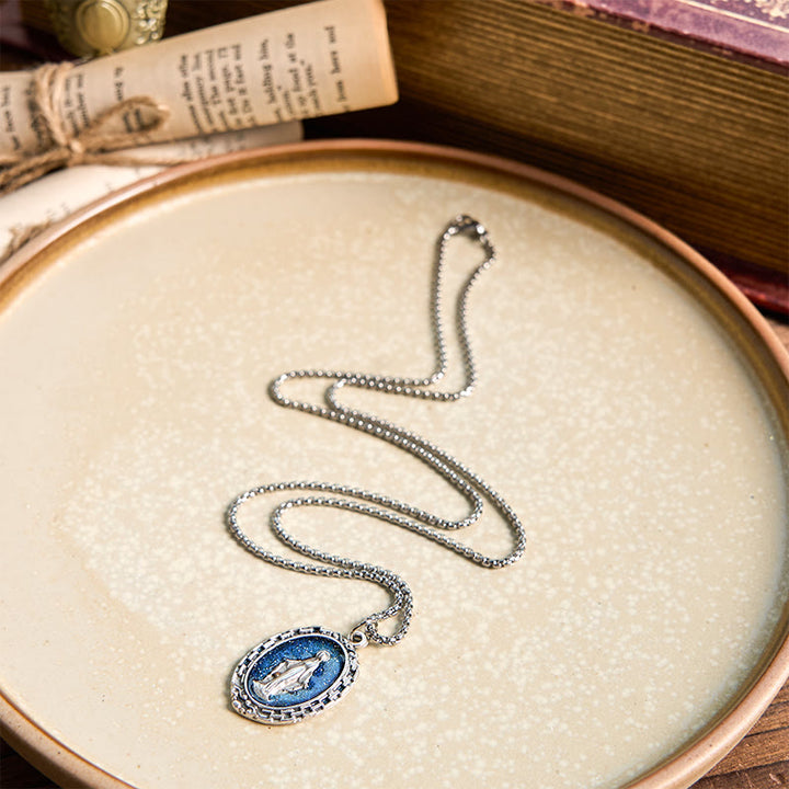 Collana con ciondolo in rilievo smaltato della medaglia miracolosa sacra realizzata in stile classico Christianartworkshop - image 3