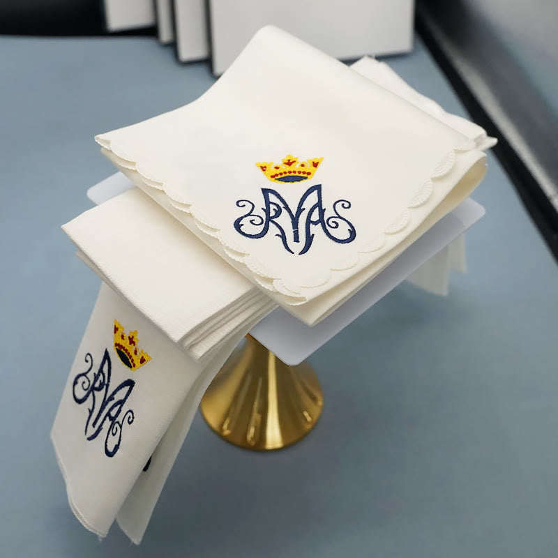 Christianartworkshop Set di biancheria per altare in stile classico con corona divina della Madonna - image 3