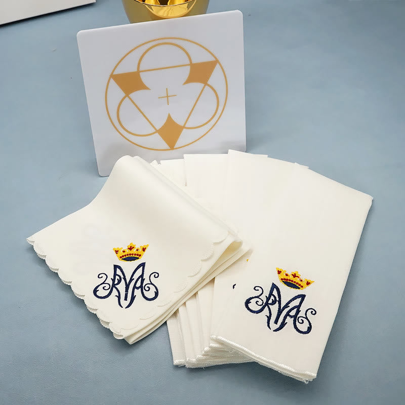 Christianartworkshop Set di biancheria per altare in stile classico con corona divina della Madonna - image 4