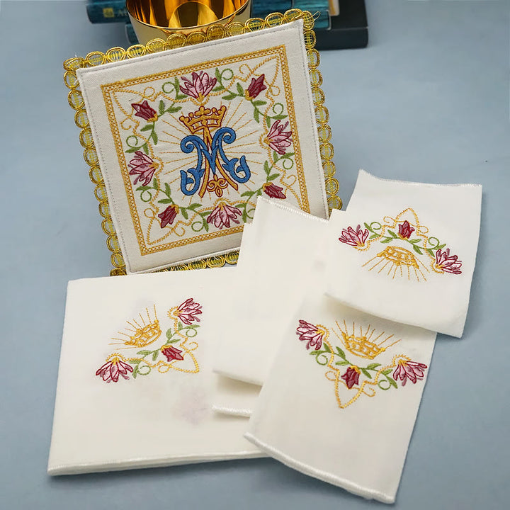 Christianartworkshop Set di biancheria per l'altare in stile classico Marian Floral Grace - image 3