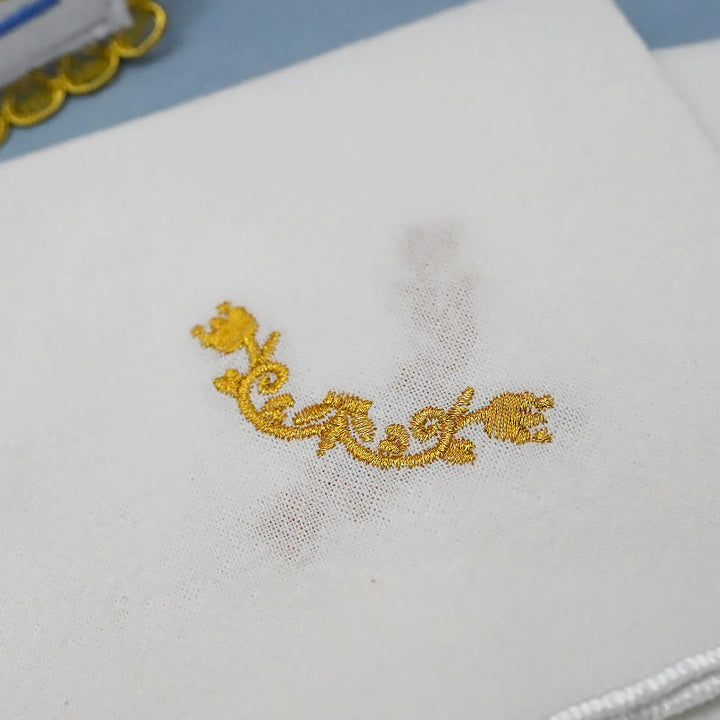 Christianartworkshop Set di biancheria da altare in stile classico Divine Floral Majesty - image 9