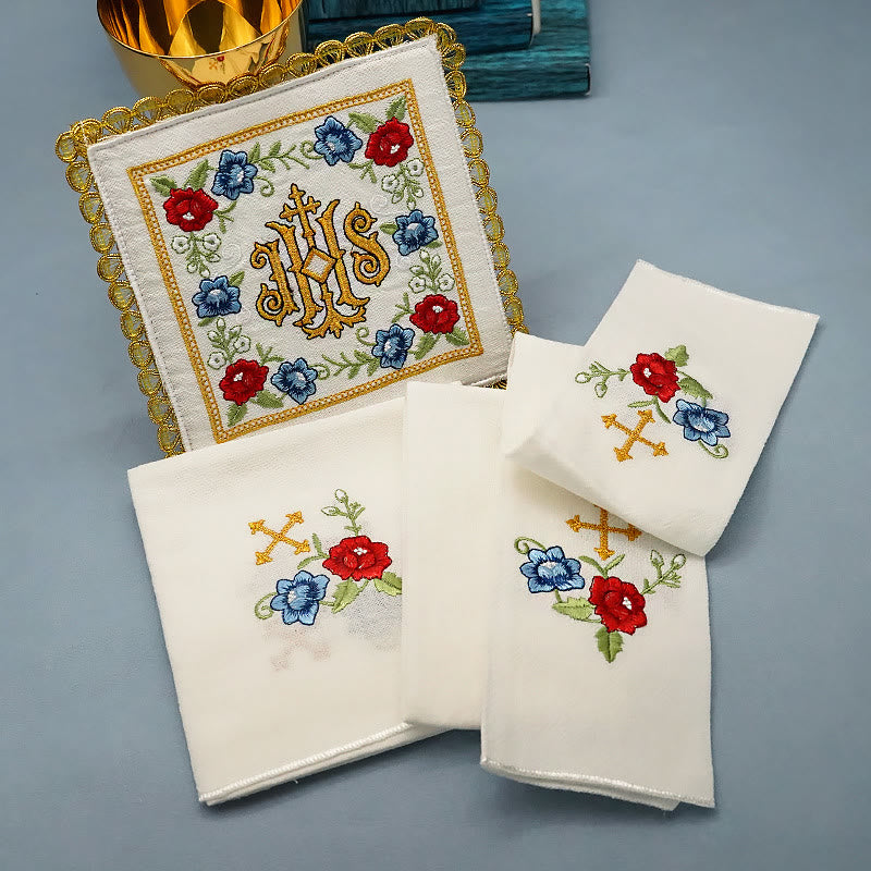 Christianartworkshop Set di biancheria per altare con devozione floreale IHS in stile classico - Gesù - image 0