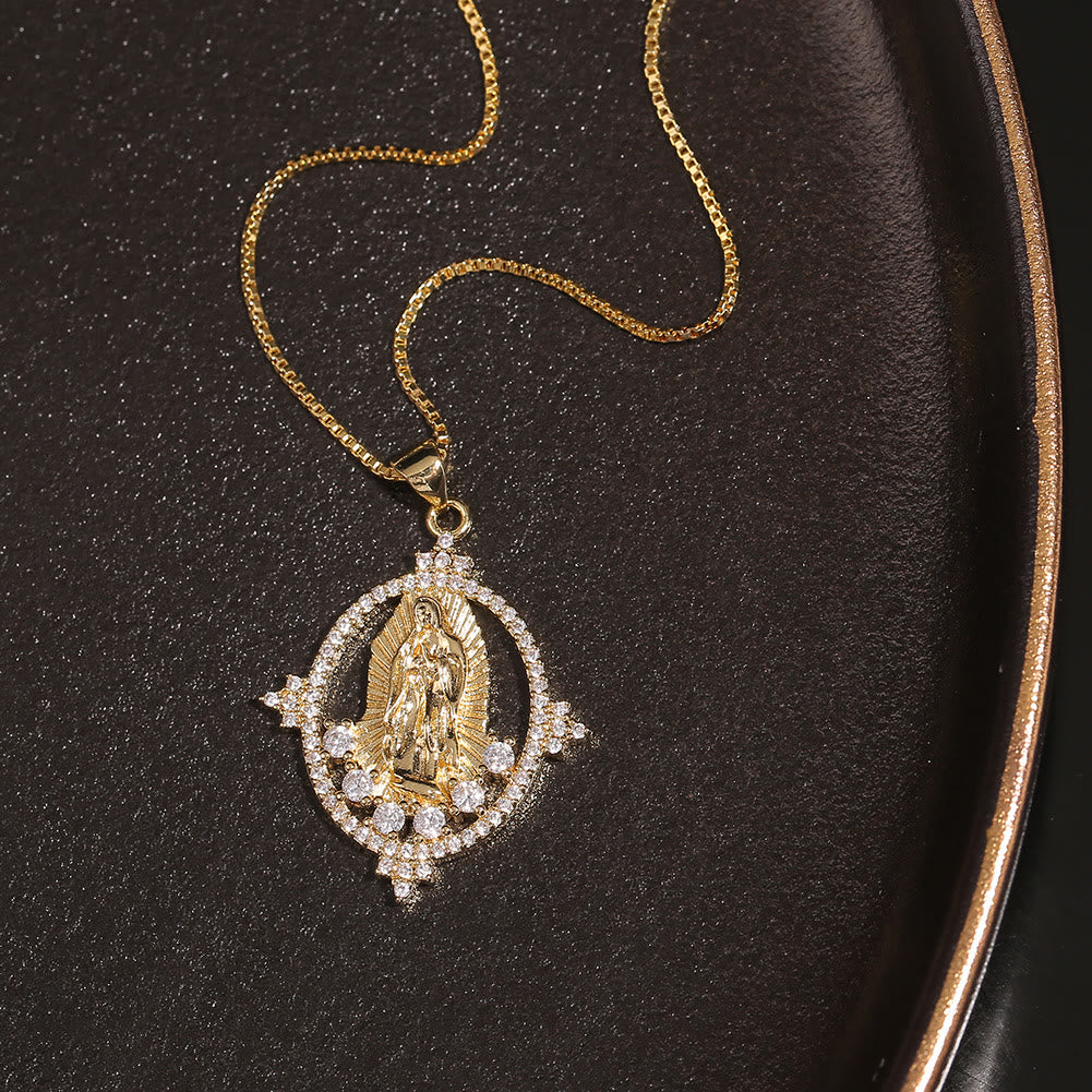 Collana con ciondolo di lusso in pietre preziose della Madonna di Guadalupe Christianartworkshop - image 2