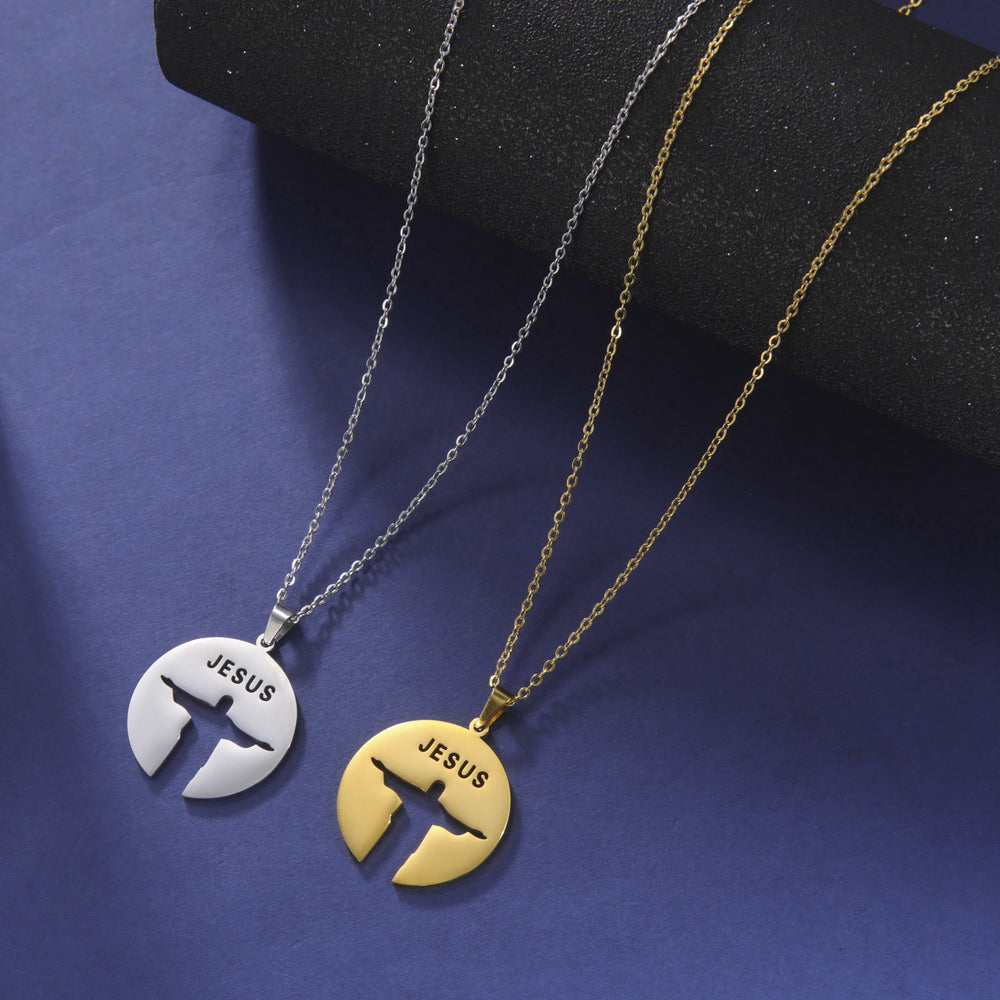 Collana con ciondolo rotondo di Gesù Christianartworkshop - image 1