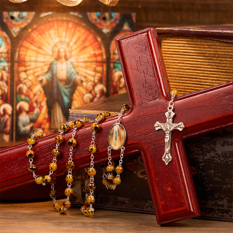 Christianartworkshop Rosario con catena in lega di pietra rotonda da 8 mm con motivo Madonna di Fatima e Crocifisso - image 1