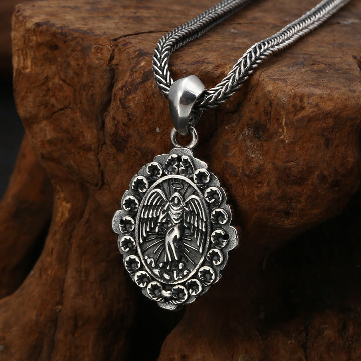 Collana con ciondolo in argento sterling stile classico di Nostra Signora di Guadalupe e San Michele Christianartworkshop - image 3