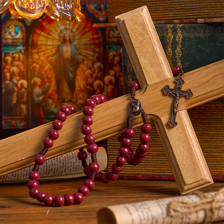 Christianartworkshop Madonna con Bambino e Crocifisso di Rosario rotondo in legno rosso con cordino in nylon da 10 mm - image 3