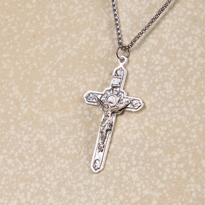 Christianartworkshop Collana con ciondolo in stile retrò con Gesù Crocifisso circondato da angeli, artigianato antico - image 3