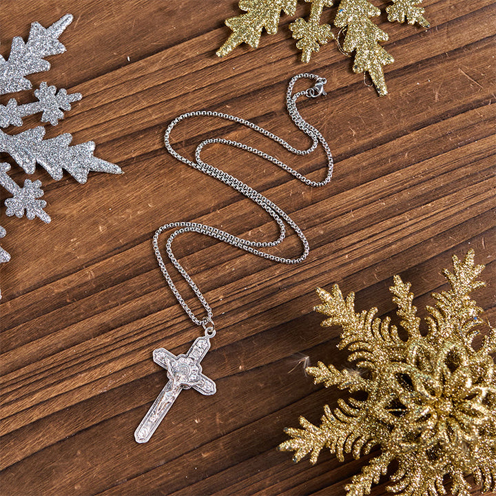 Christianartworkshop Collana con ciondolo in stile retrò con Gesù Crocifisso circondato da angeli, artigianato antico - image 4