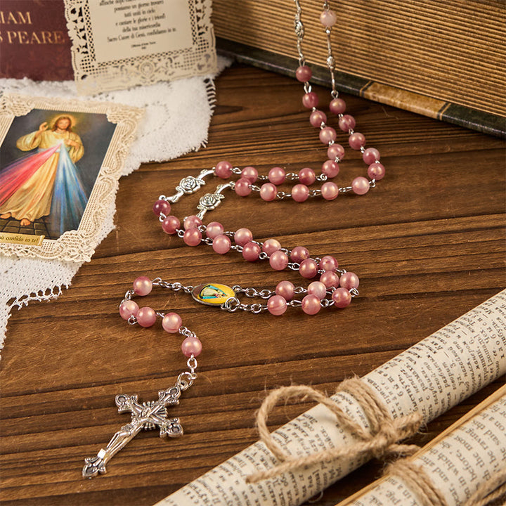 Christianartworkshop Rosario con catena in lega rosa rosa rotonda da 8 mm con Madonna e Crocifisso - Rosa - image 0
