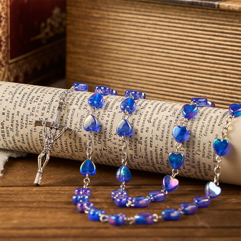 Christianartworkshop Rosario con catena in lega acrilica blu a forma di cuore da 8 mm con Madonna e Crocifisso - image 1