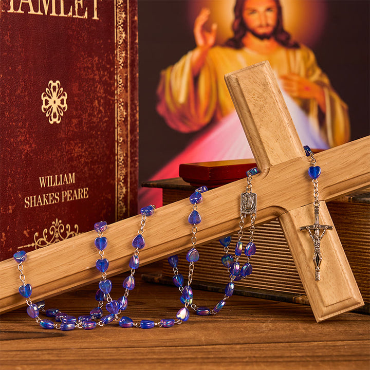 Christianartworkshop Rosario con catena in lega acrilica blu a forma di cuore da 8 mm con Madonna e Crocifisso - image 5
