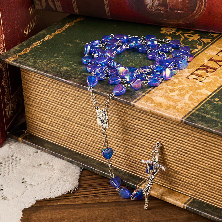 Christianartworkshop Rosario con catena in lega acrilica blu a forma di cuore da 8 mm con Madonna e Crocifisso - Blu - image 0