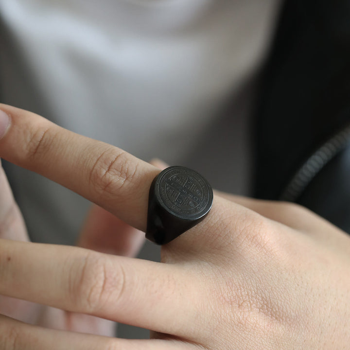 Christianartworkshop 8 stili retrò classico anello di protezione inciso con simbolo di San Benedetto - image 20