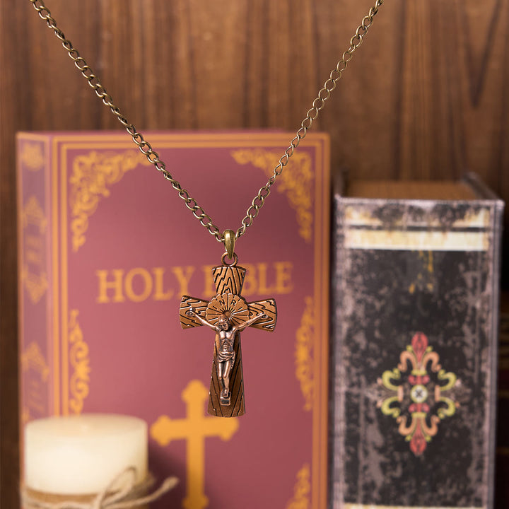 Collana con ciondolo in acciaio al titanio e croce di Gesù con motivo ad albero in stile retrò Christianartworkshop - image 11