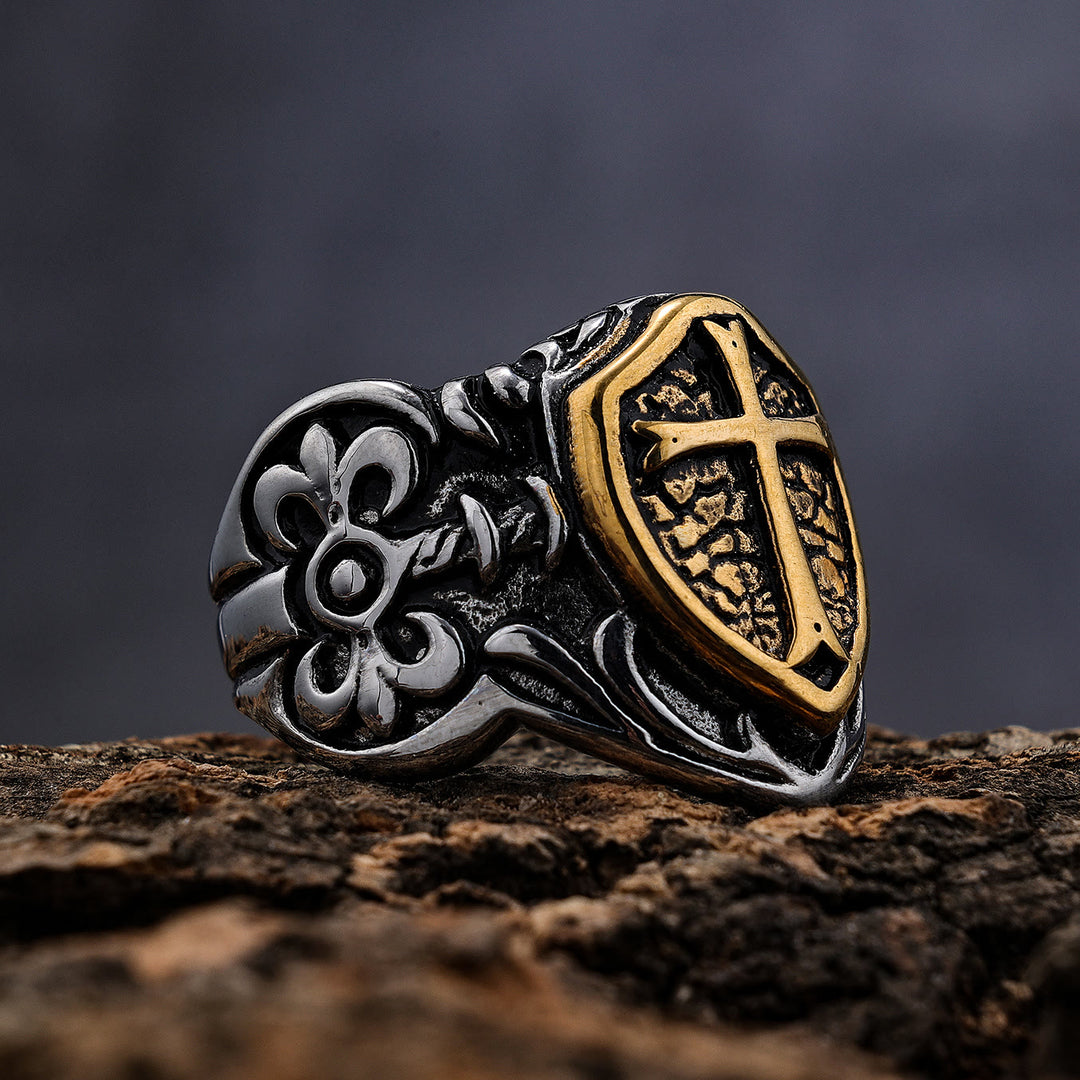 Anello con croce artigianale esclusivo di Christianartworkshop - Espressione di fede quotidiana  - image 1