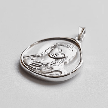 Collana con medaglione di preghiera in smalto argento antico Christianartworkshop - Un ciondolo di devozione ed eleganza - image 1