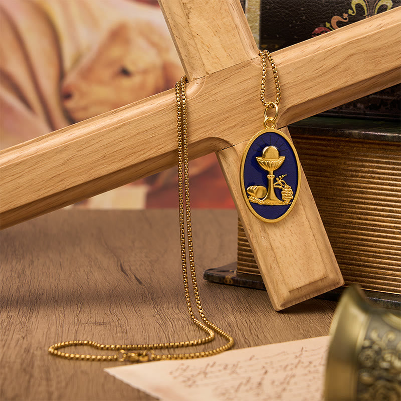 Collana con calice eucaristico rosso e blu Christianartworkshop - Mantieni la tua fede vicina - image 10