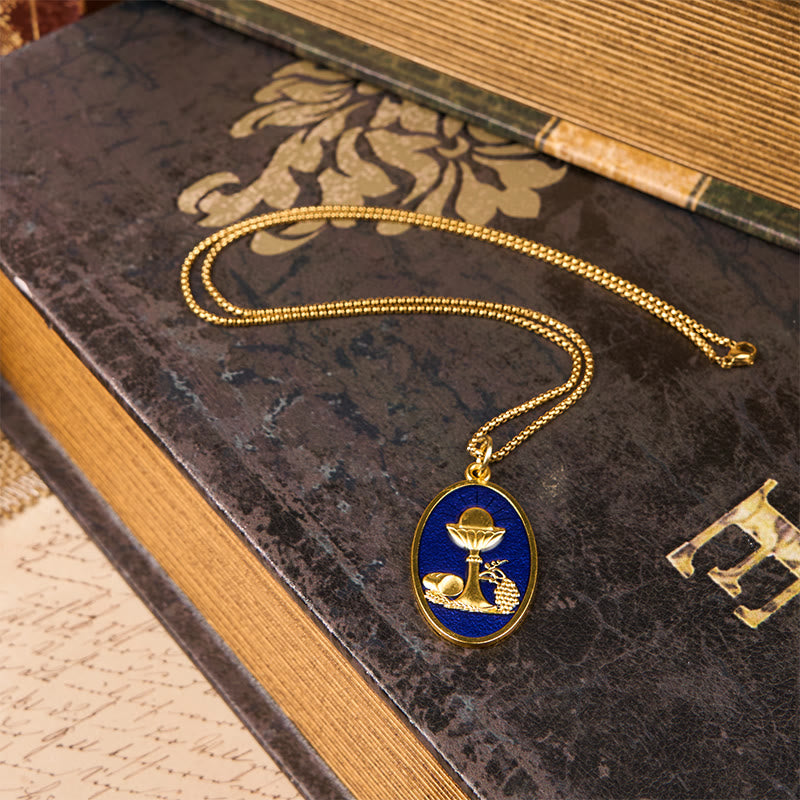 Collana con calice eucaristico rosso e blu Christianartworkshop - Mantieni la tua fede vicina - image 8