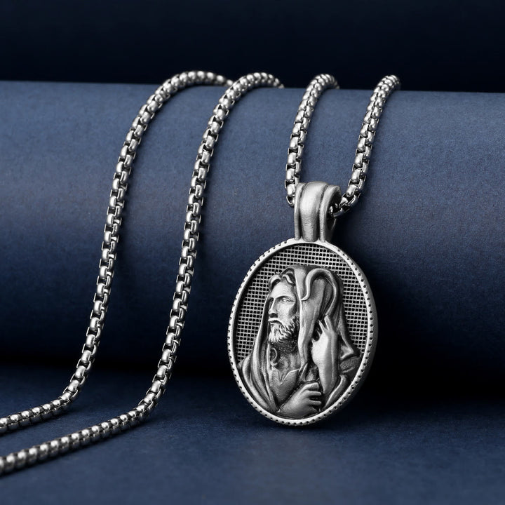 Collana di Gesù Buon Pastore Christianartworkshop - Un simbolo significativo di amore e protezione - image 1