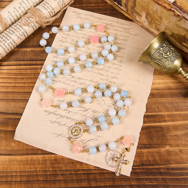 Christianartworkshop Rosario fatto a mano con perle di calcedonio blu acquamarina da 8 mm e crocifisso della Madonna di Guadalupe - image 9