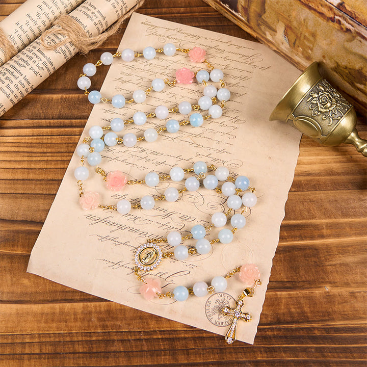 Christianartworkshop Rosario fatto a mano con perle di calcedonio blu acquamarina da 8 mm e crocifisso della Madonna di Guadalupe - image 9