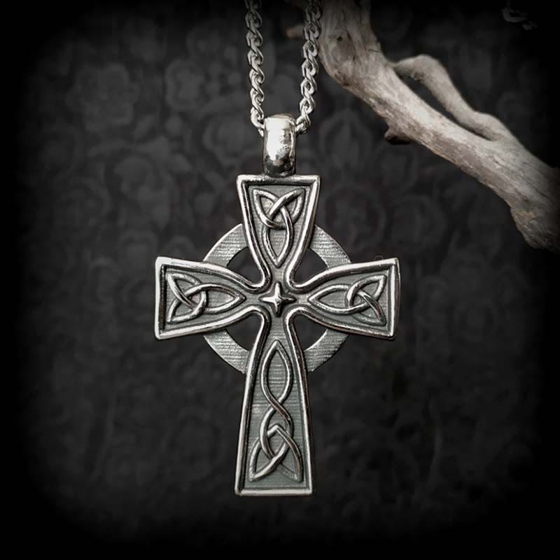 Collana vintage con croce celtica sacra della Trinità Christianartworkshop : un simbolo divino di fede e tradizione - Trinità Celtica - image 0