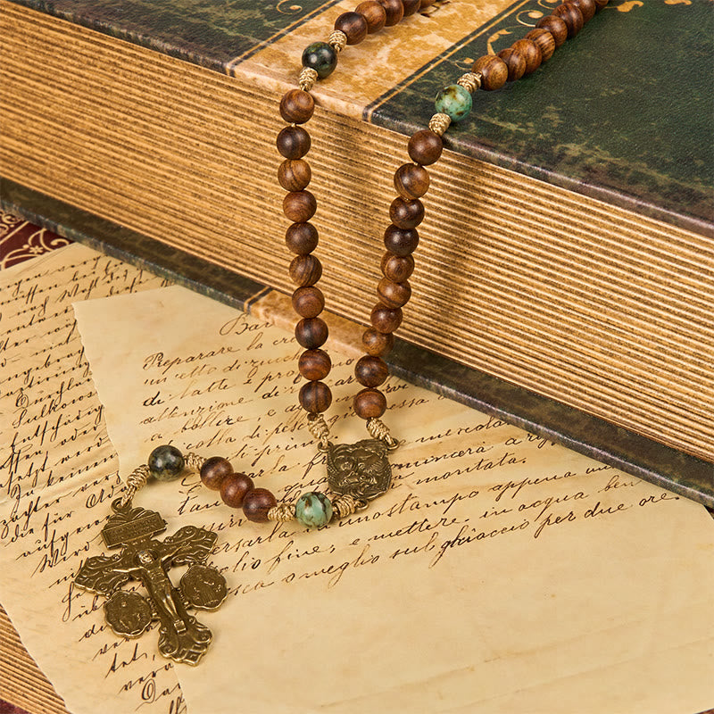 Christianartworkshop Sacra Famiglia e Crocifisso in legno di pino fatto a mano da 8 mm e rosario in turchese africano - image 8