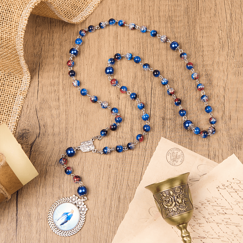 Christianartworkshop Medaglia Miracolosa e Crocifisso di Rosario in Perle di Vetro da 8 mm: Un Tocco di Eleganza Vintage - Medaglia Sacra - image 1