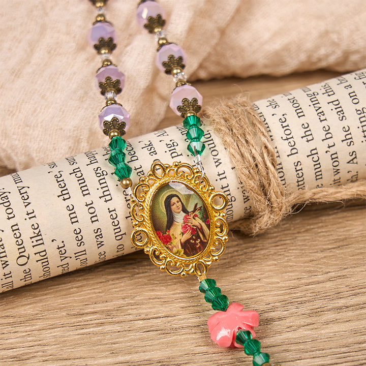 Christianartworkshop Rosario floreale in cristallo fatto a mano: perline rosa chiaro, fiore di grazia, eleganza e devozione - image 6