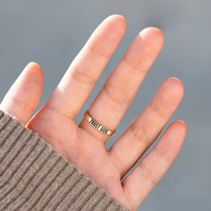 Christianartworkshop Croce in argento 925 e anello "Trust God": simboli di speranza - US10 - image 0