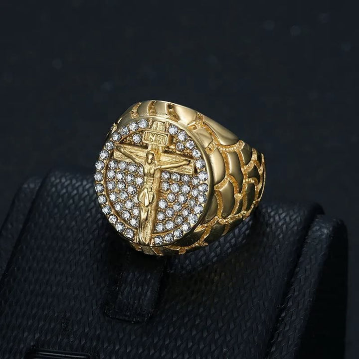 Christianartworkshop Adorna la tua fede: anello con crocifisso con motivo divino dorato - image 1