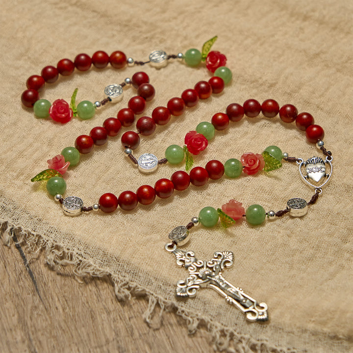 Rosario fatto a mano di Christianartworkshop con perle di legno di drago sanguinante e crocifisso: un simbolo di legame spirituale e devozione - image 3