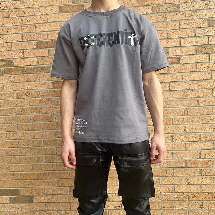 Maglietta a maniche corte "FAITH" di Christianartworkshop - image 13