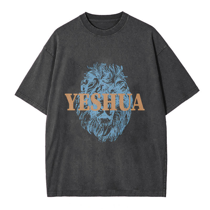 Maglietta lavata con testa di leone "YESHUA" Christianartworkshop - Nero - 5XL - image 0