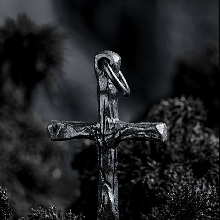 Collana con croce in stile scuro in argento sterling 925 Christianartworkshop : un simbolo di fede - image 5