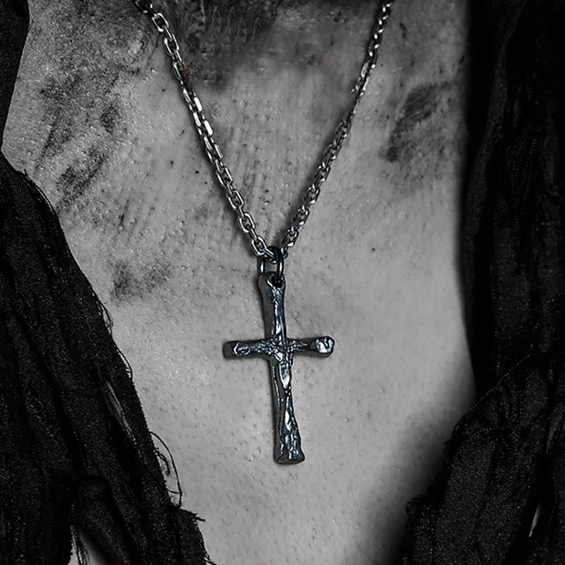Collana con croce in stile scuro in argento sterling 925 Christianartworkshop : un simbolo di fede - image 1