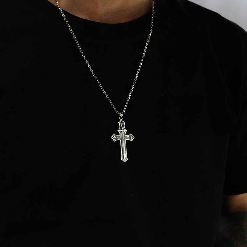 Collana con crocifisso vintage e classico in argento sterling 925 Christianartworkshop , simbolo della vittoria della vita: emblema del trionfo divino - image 1