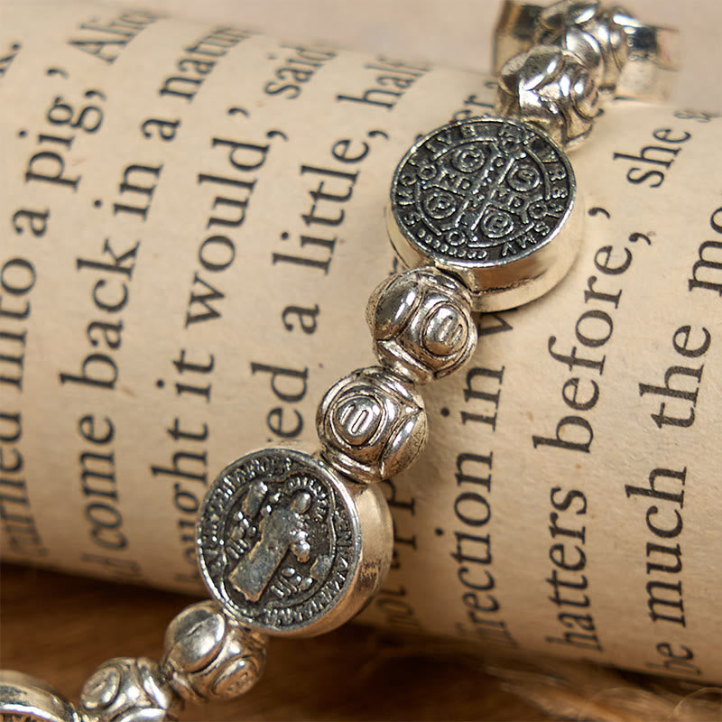 Bracciale con crocifisso di San Benedetto e rosa Christianartworkshop : accessorio cristiano senza tempo per l'espressione quotidiana della fede - image 6