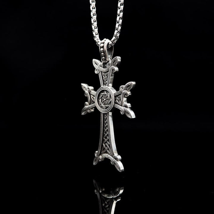 Collana con crocifisso celtico in argento sterling 925 Christianartworkshop : un mix senza tempo di fede e arte - image 3
